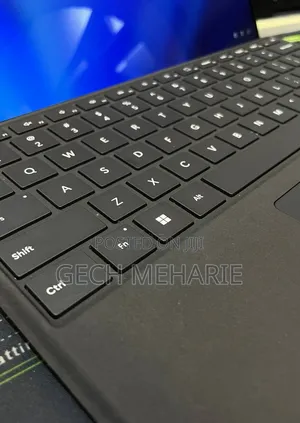 New Laptop Microsoft Surface Pro 10 16GB Intel Core Ultra 5 SSD 256GB