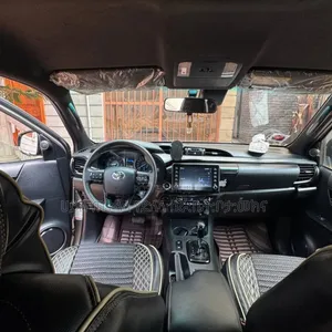 Toyota Hilux 2022 Teal