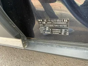 Volkswagen ID.6 2022 Gray