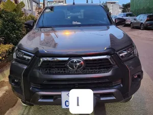 Toyota Hilux 2022 Pearl