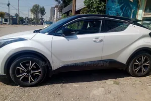 Toyota C-HR 2022 Ivory