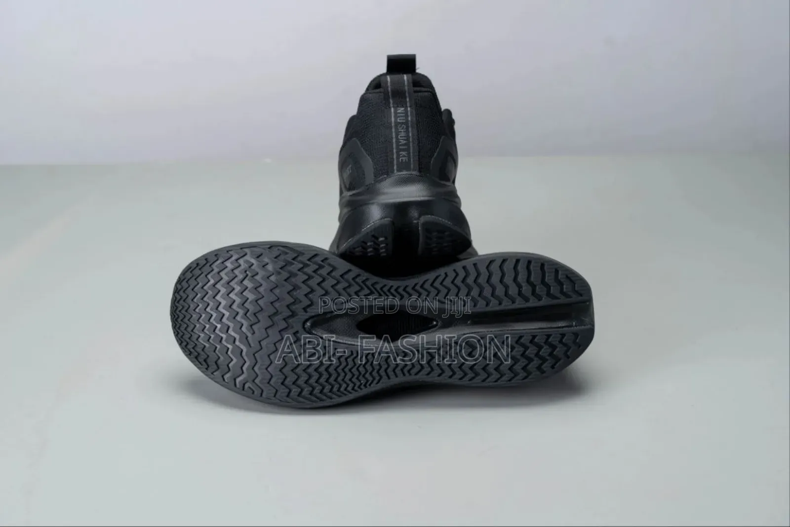 Nike Zoomx Running Shoes