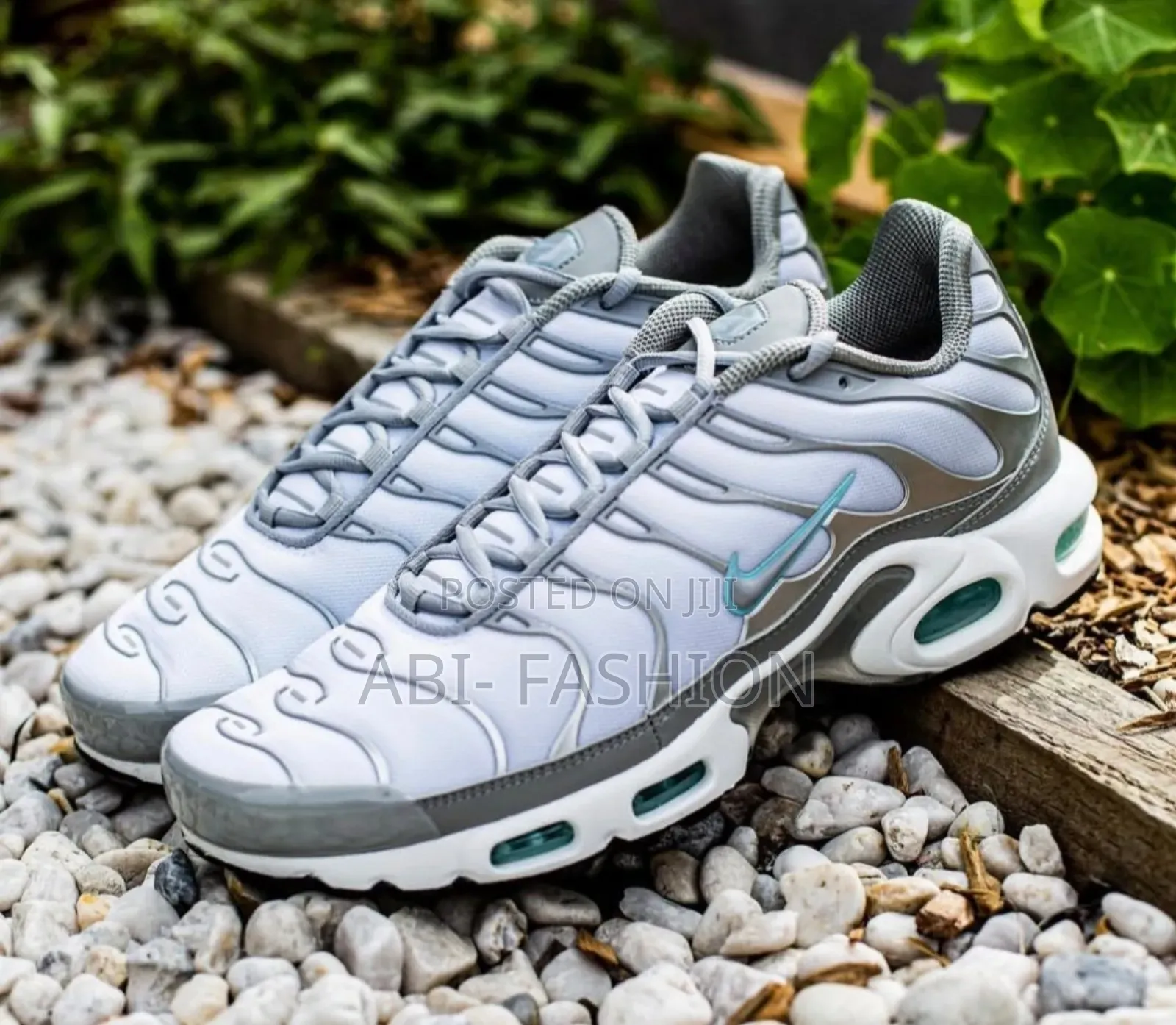 Airmax Plus Tn "Light Smoke Grey