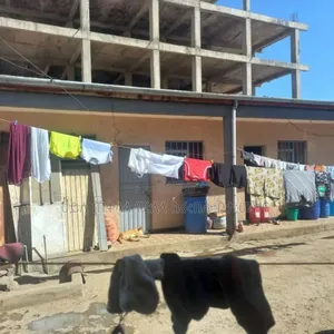 Furnished 8bdrm House in ሀይለ ጋርመንት አካባቢ, Nifas Silk-Lafto for sale