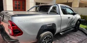 Toyota Hilux 2021 Off white