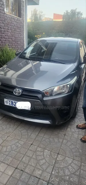 Toyota Yaris 2016 Teal