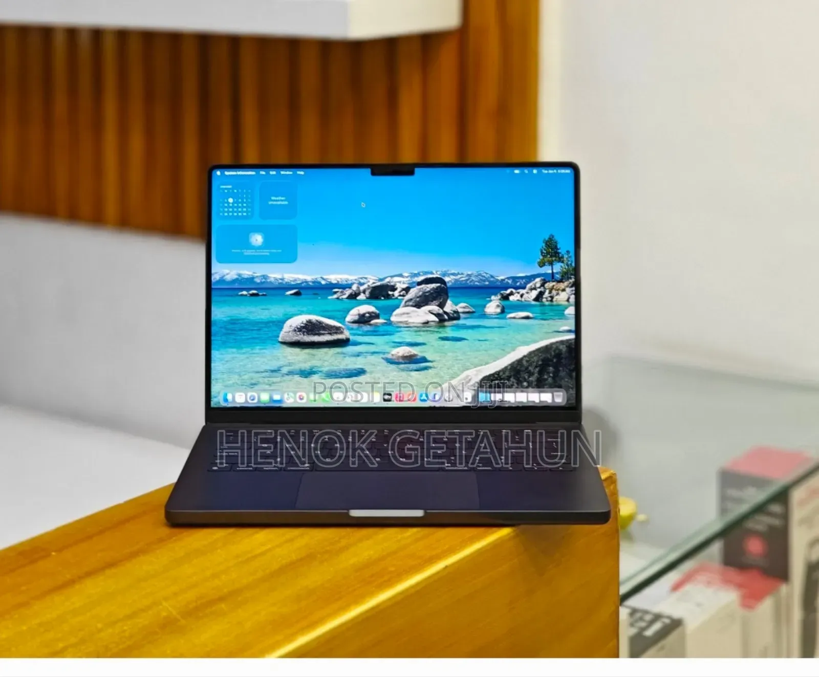 New Apple MacBook Pro 2023 M3 14-Inch 18GB Apple M3 Pro SSD 512GB