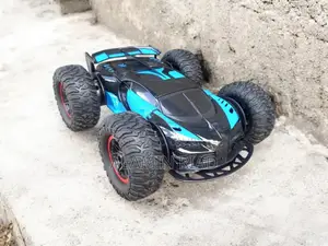 Maniak R/C Car
