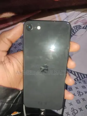 New Apple iPhone SE (2022) 64 GB Black