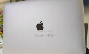 New Laptop Apple MacBook Pro 32GB Intel Core I9 SSD 512GB