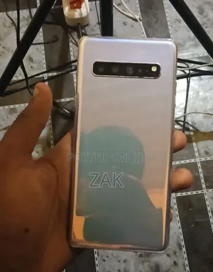 Samsung Galaxy S10 5G 256 GB White