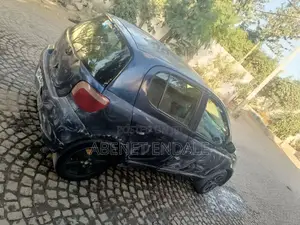 Toyota Yaris 1.5 2000 Blue