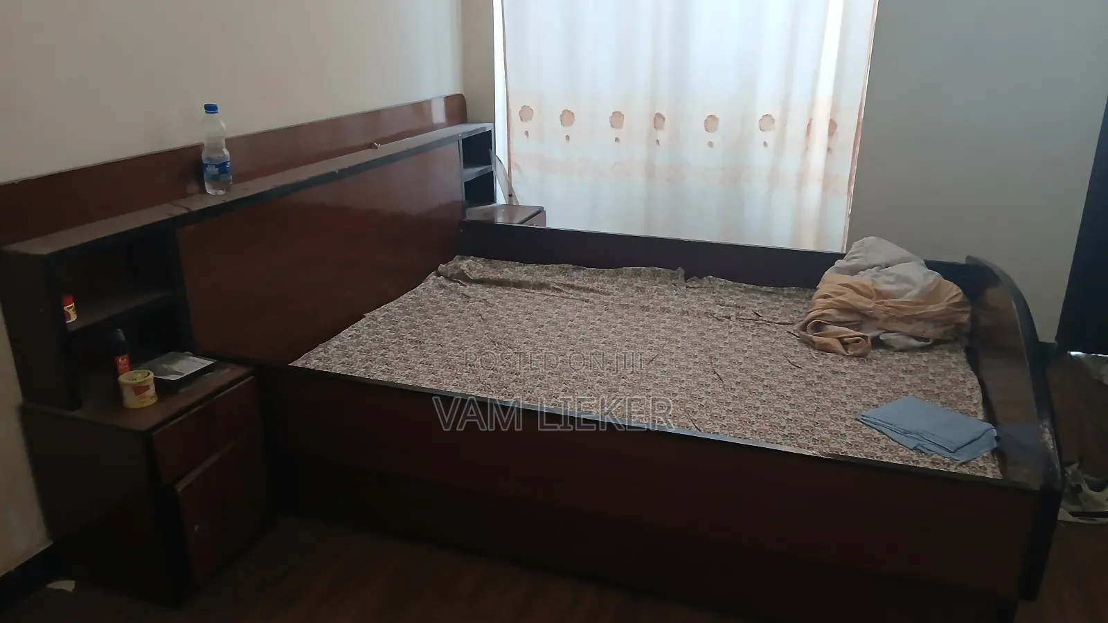 1.50 M Bed With Mattress