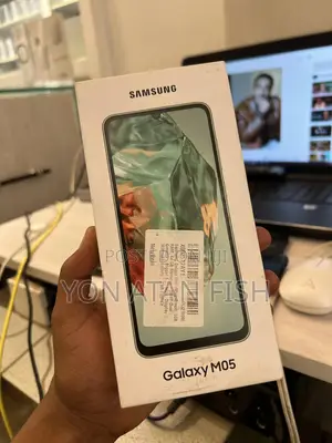 New Samsung Galaxy M05 64 GB Green