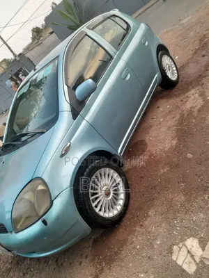 Toyota Vitz 2001 Blue