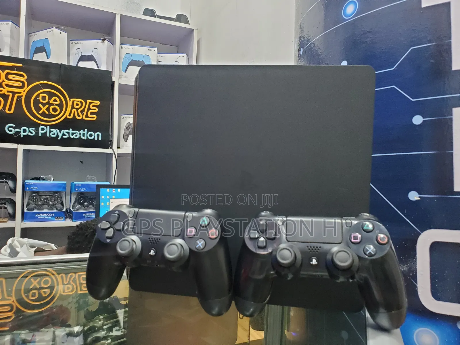 Playstation 4 Slim Jealbreak GPS Playstation Contact Us ብዙ Game አለው
