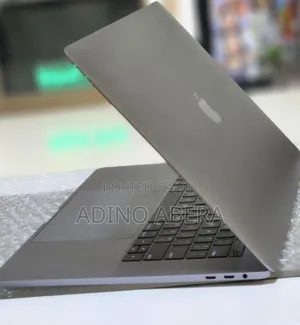 New Laptop Apple MacBook 32GB Intel Core I7 SSD 512GB