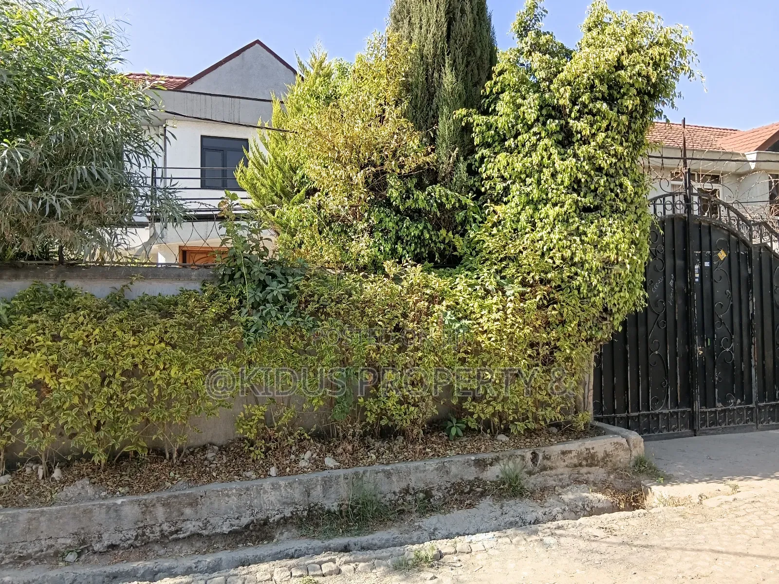 6bdrm House in Mekaele Africa, Nifas Silk-Lafto for rent