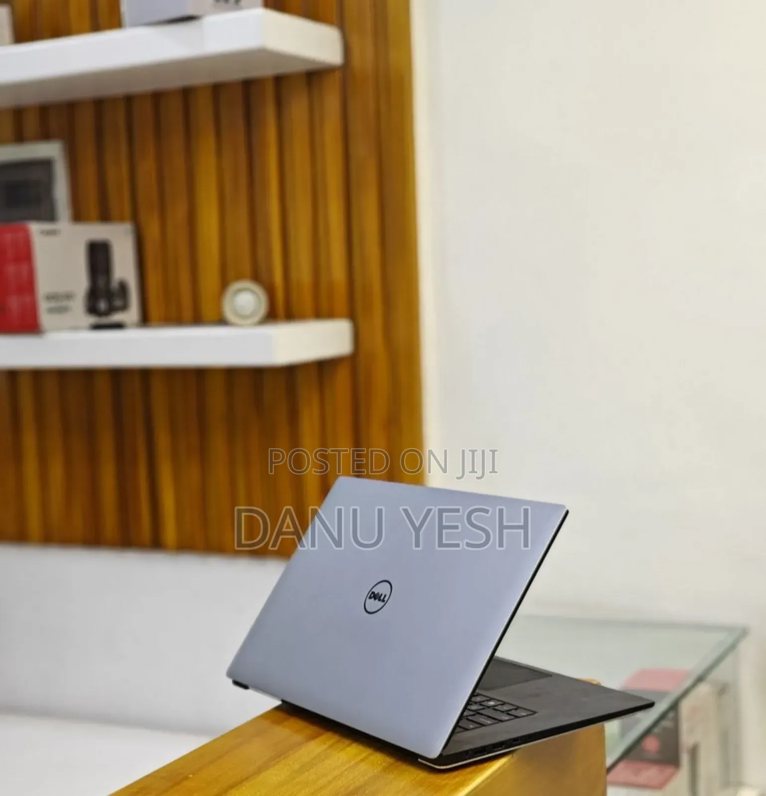 New Laptop Dell XPS 15 16GB Intel Core I7 SSD 256GB