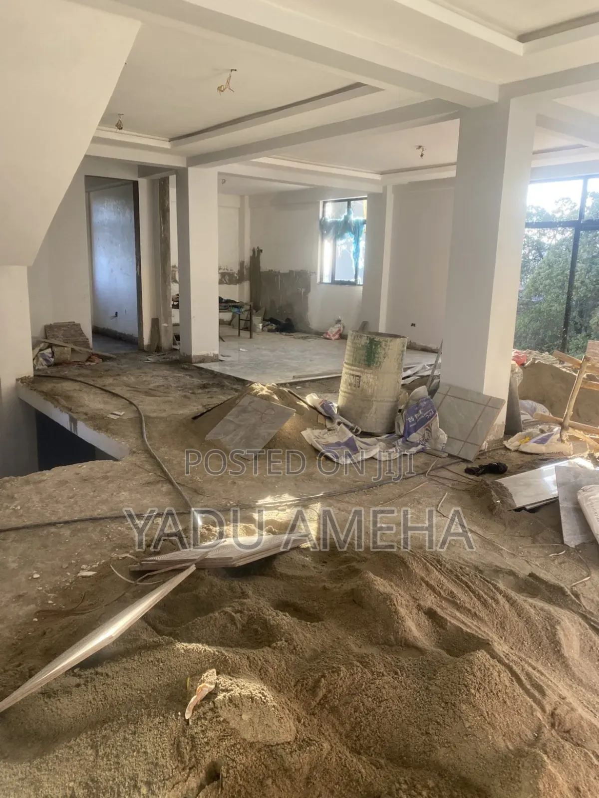 5bdrm House in Yeka for sale