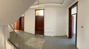 5bdrm House in Yeka for sale