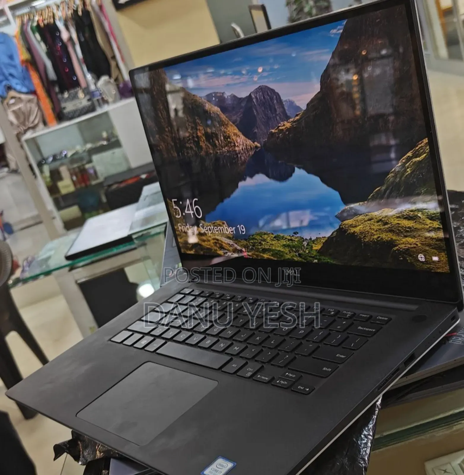 New Laptop Dell Precision 5540 16GB Intel Core I7 SSD 512GB