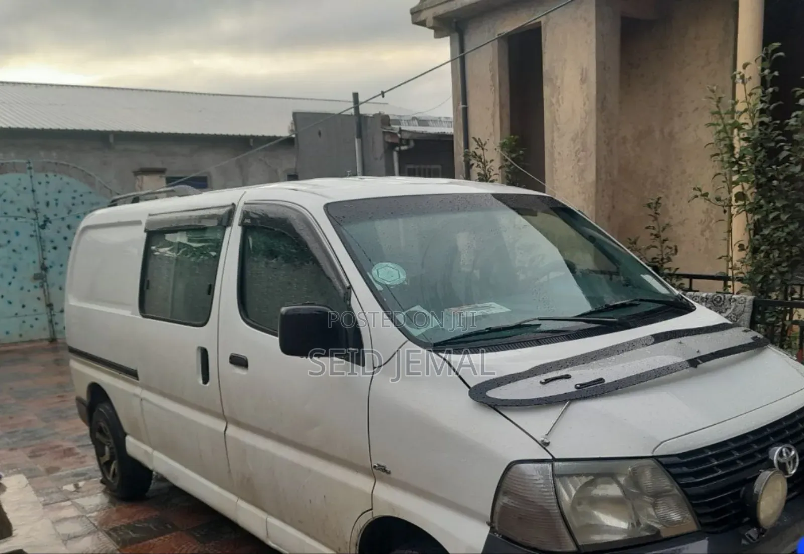 Toyota HiAce 2008 White