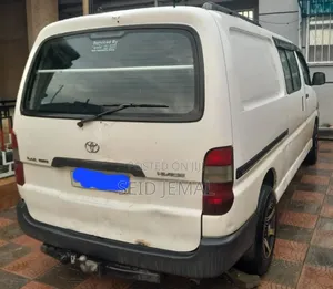 Toyota HiAce 2008 White