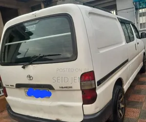 Toyota HiAce 2008 White