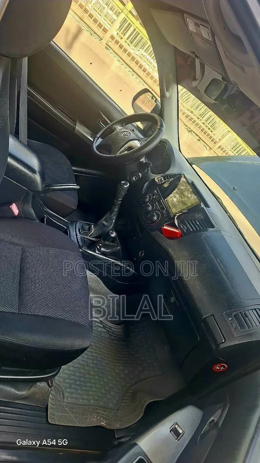 Toyota Hilux 2013 Black