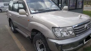 Toyota Land Cruiser 2004 Gold