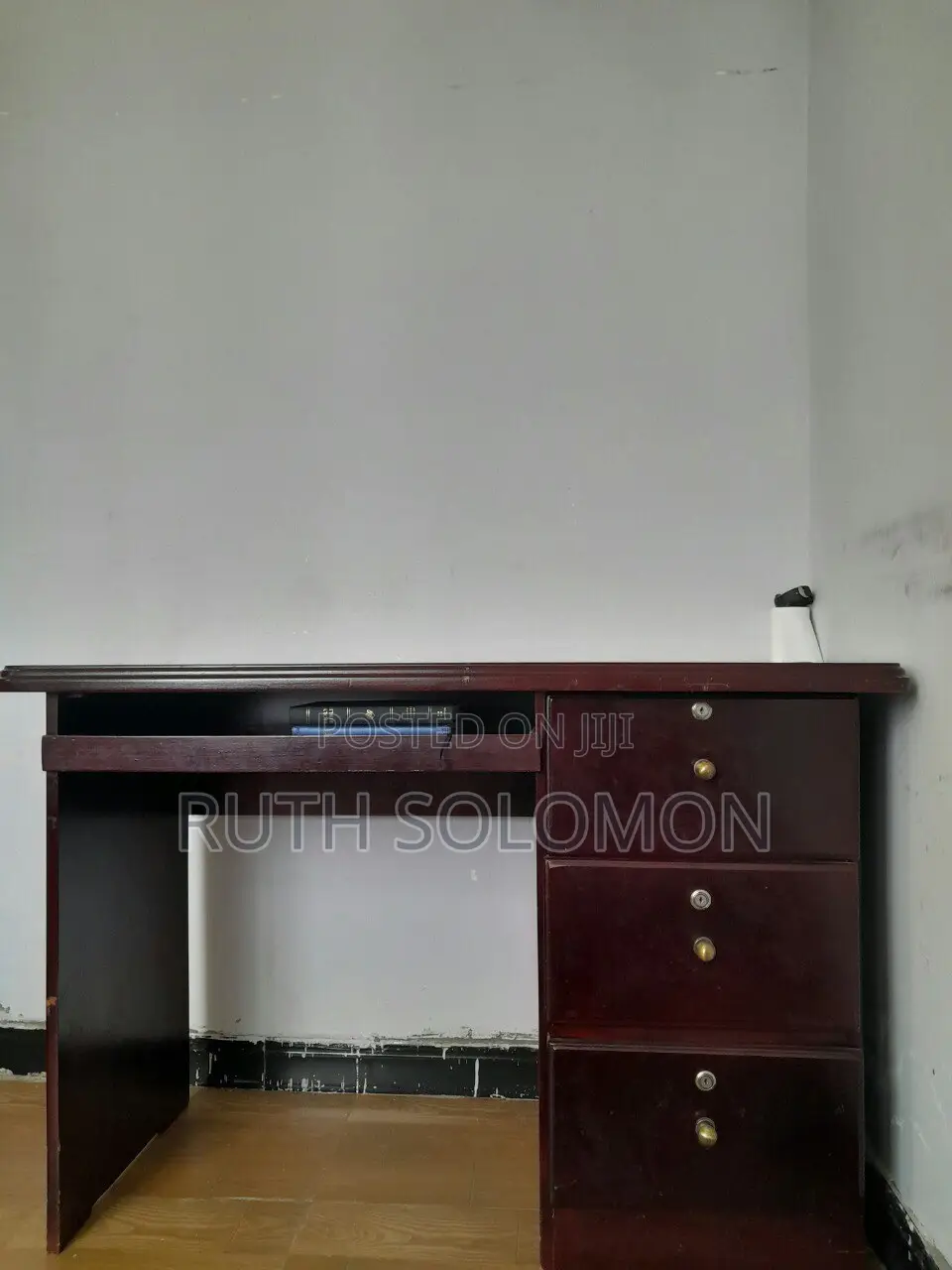 Table1.20 60cm Width