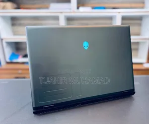 New Laptop Alienware M17x R2 16GB Intel Core Ultra 9 SSD 1T