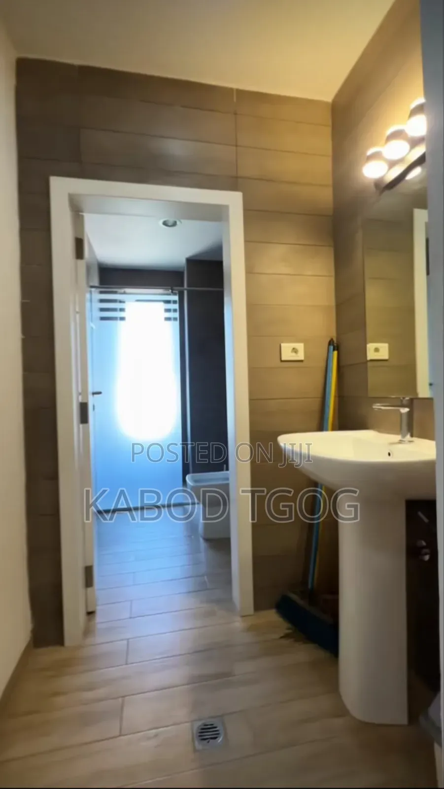 3bdrm Apartment in Yeka for sale