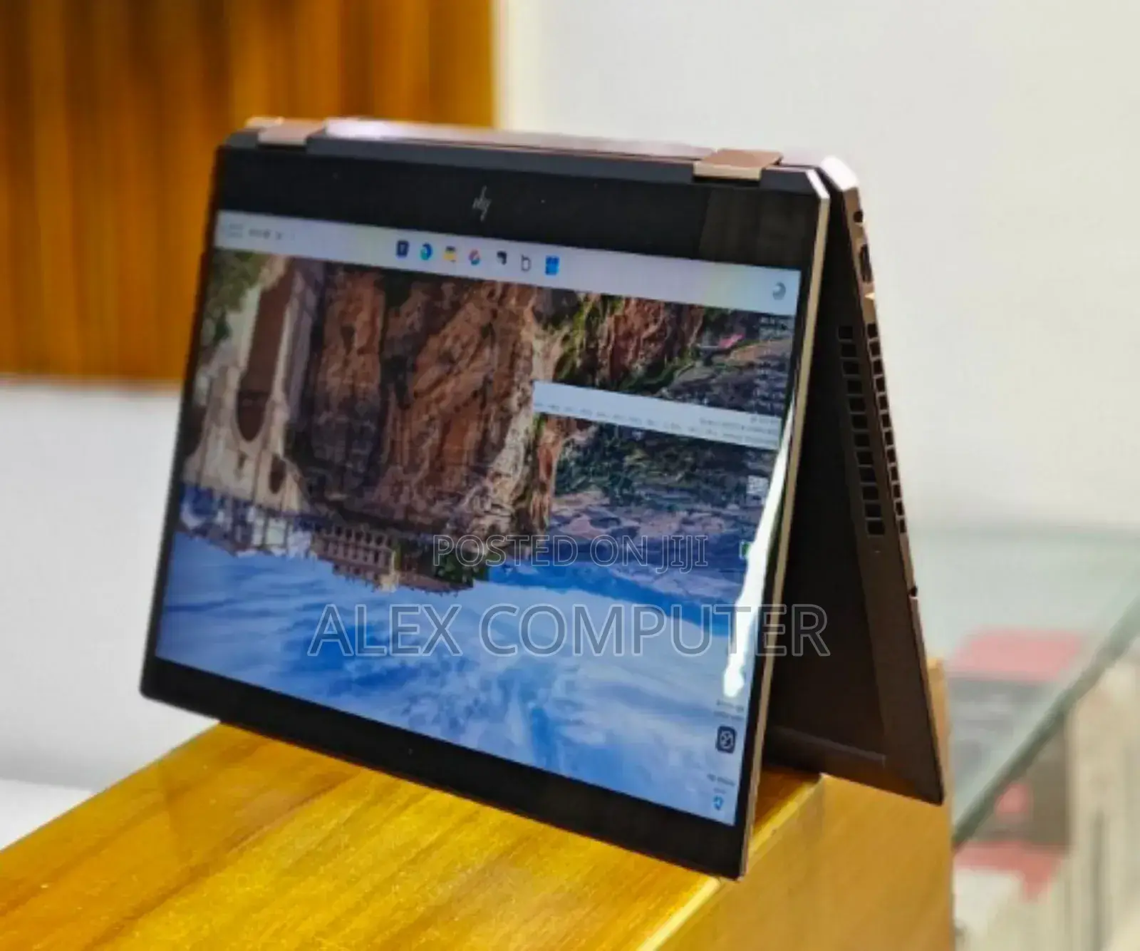 New Laptop HP Spectre 16GB Intel Core I7 SSD 512GB