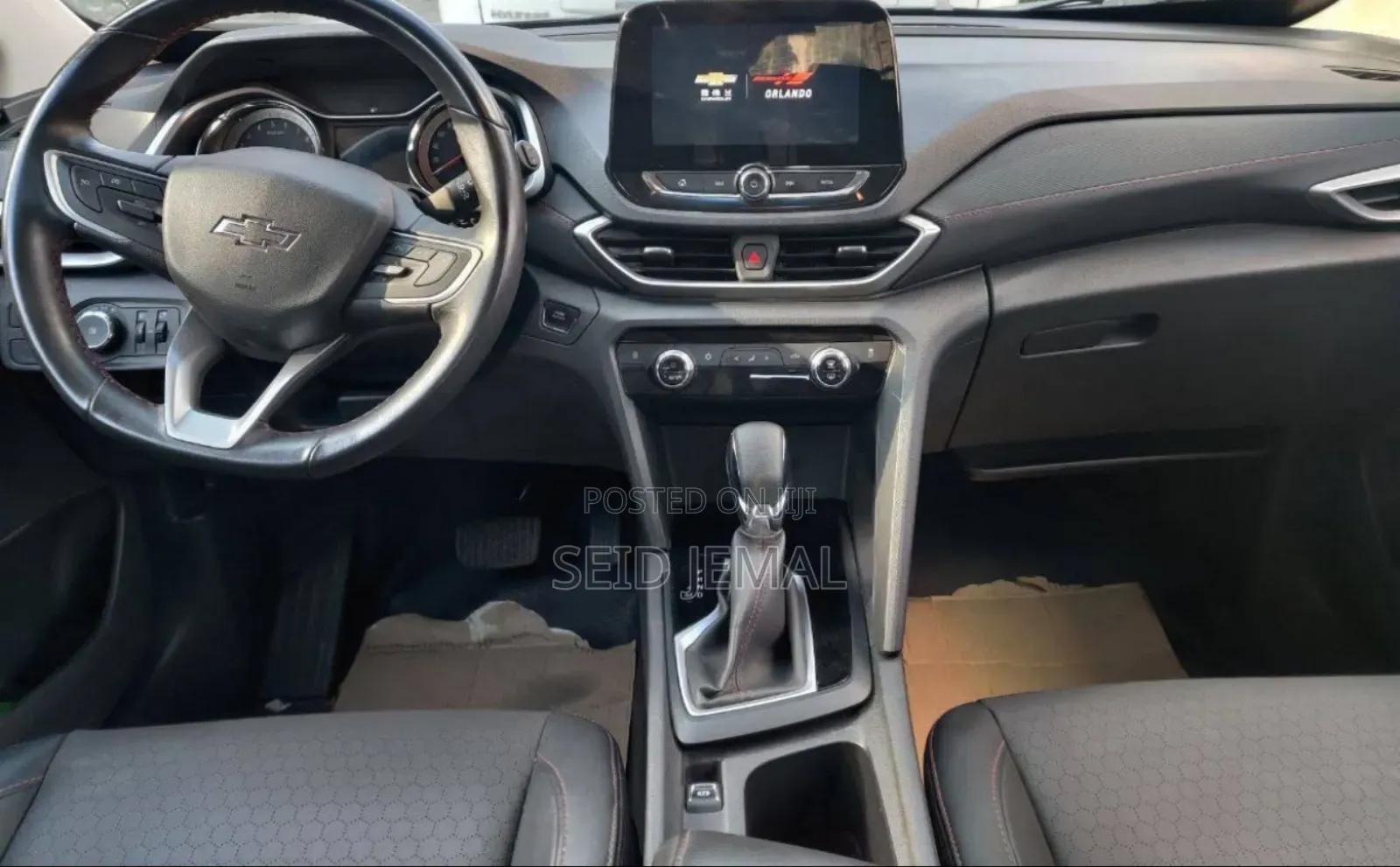 Chevrolet Orlando 2023 Gray