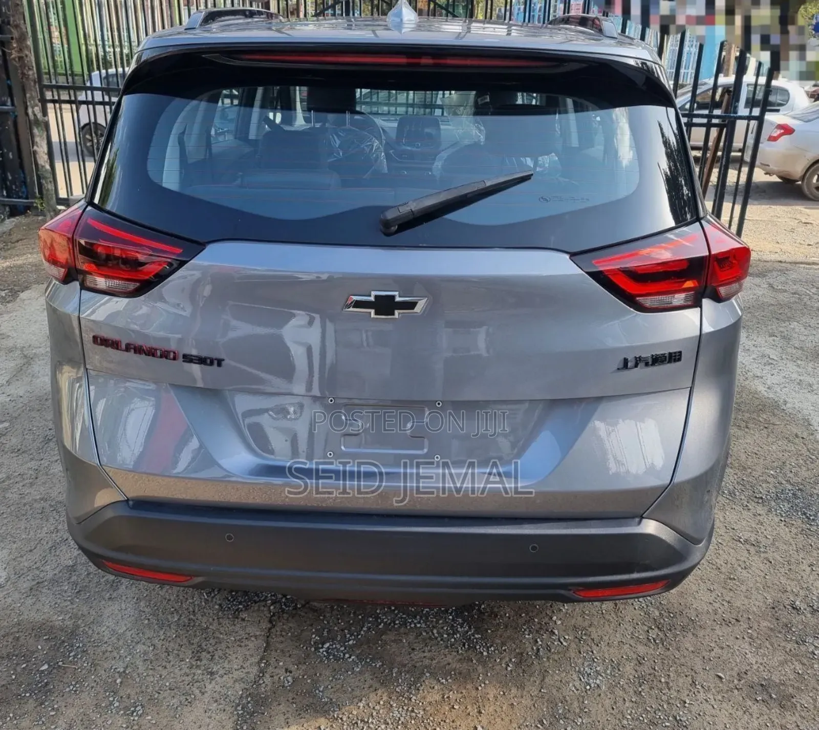 Chevrolet Orlando 2023 Gray