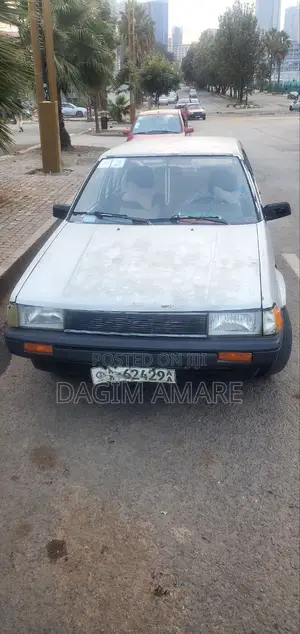 Toyota Corolla 1986 Silver