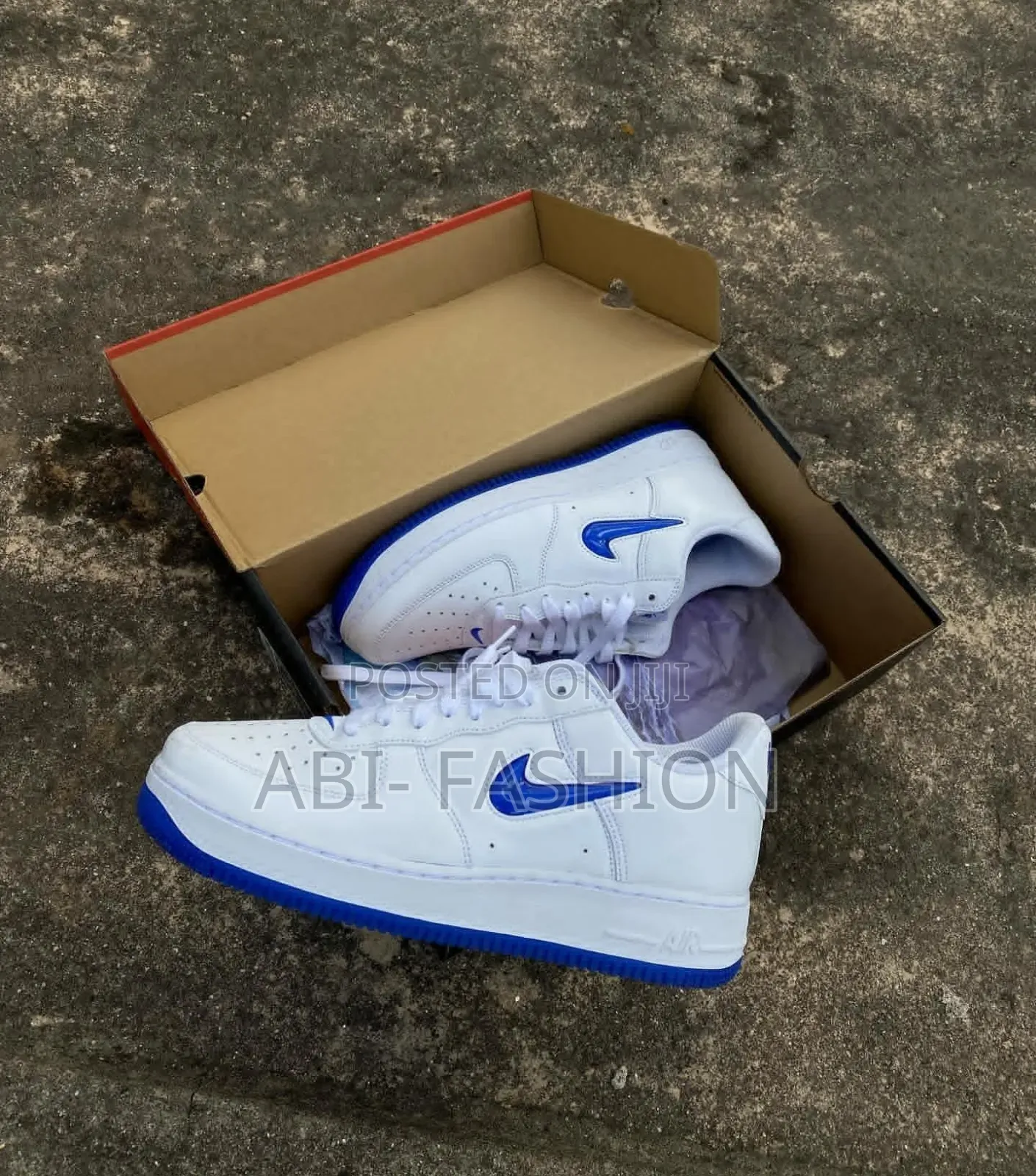 Nike Air Force 1 Low Retro Jewel Blue Sole