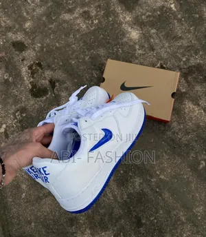 Nike Air Force 1 Low Retro Jewel Blue Sole