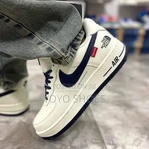 Nike Air Force 1 Supreme the North Face Blue Fashion Sneaker