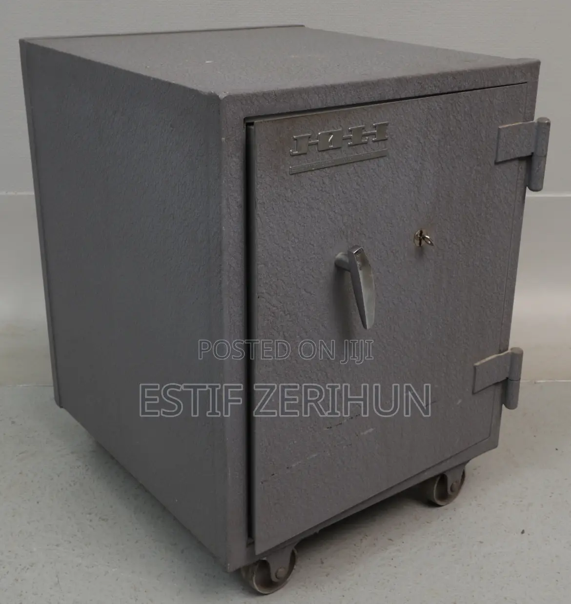 Safe Cash Box