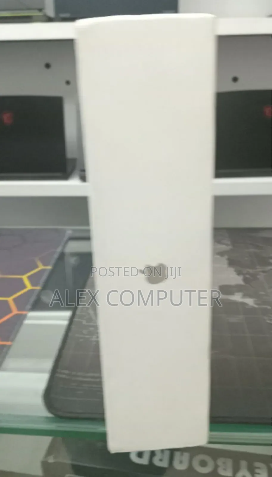 New Laptop Apple MacBook Air 2025 M4 15-Inch 16GB Apple M4 SSD 512GB