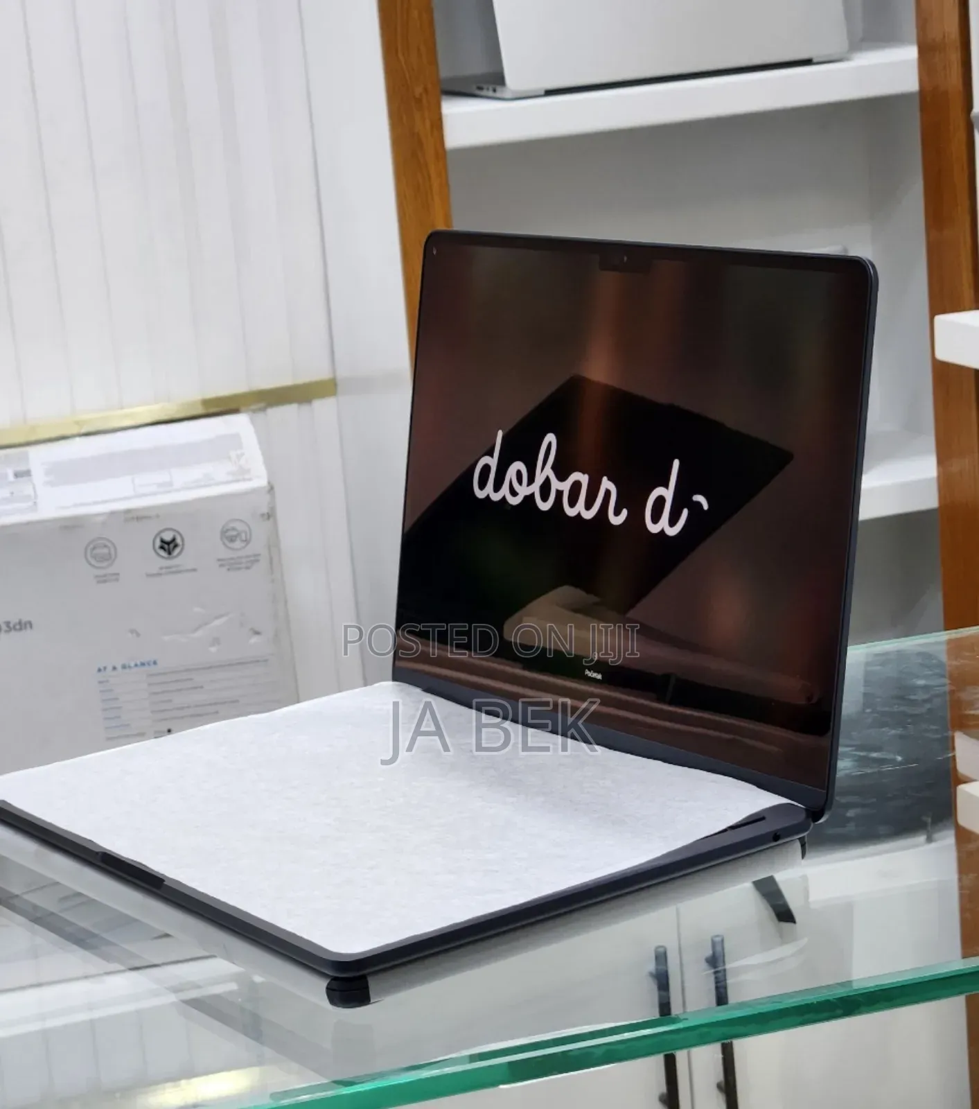 New Laptop Apple MacBook Air 2025 M4 13-Inch 16GB Apple M4 SSD 256GB