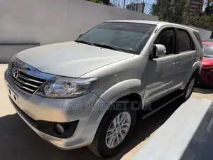 Toyota Fortuner 3.0 D AWD 2013 Gray
