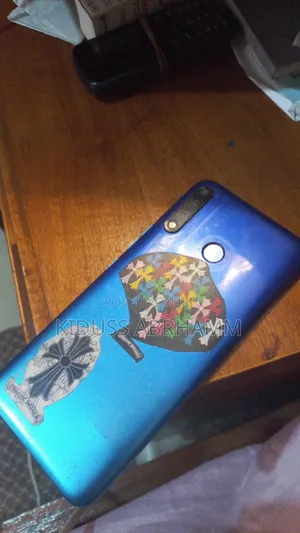 Tecno Spark 4 32 GB Blue