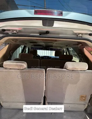 Toyota Fortuner 2013 Silver