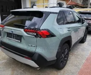 Toyota RAV4 2023 Green