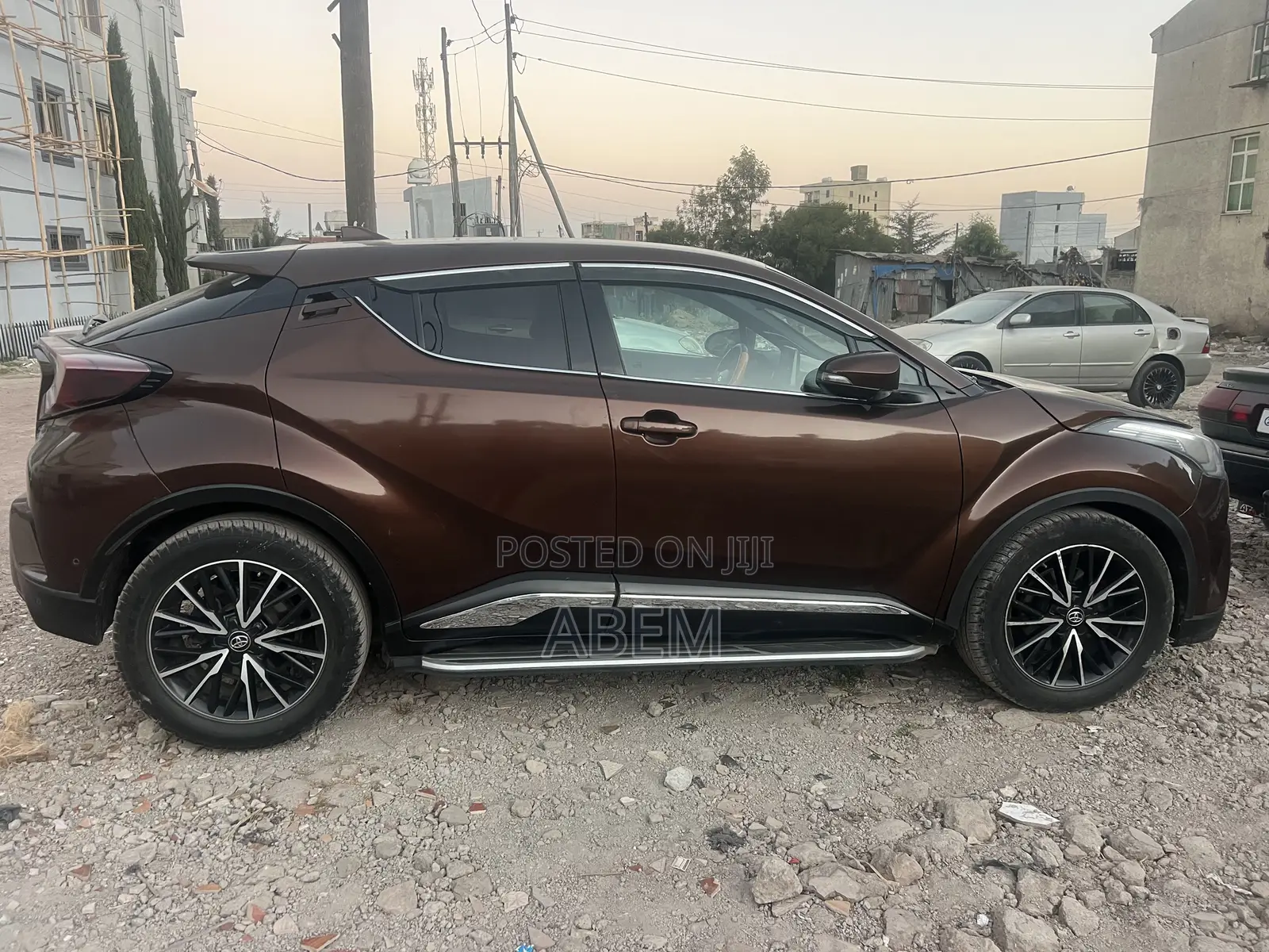 Toyota C-HR 2017 Brown