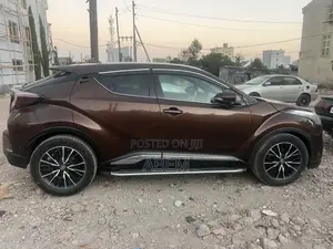Toyota C-HR 2017 Brown